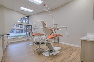 Photo of an exam room in a recently completed dental office construction project.