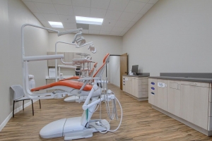 Photo of an exam room in a recently completed dental office construction project.